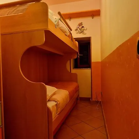 Apartament De Lux's *